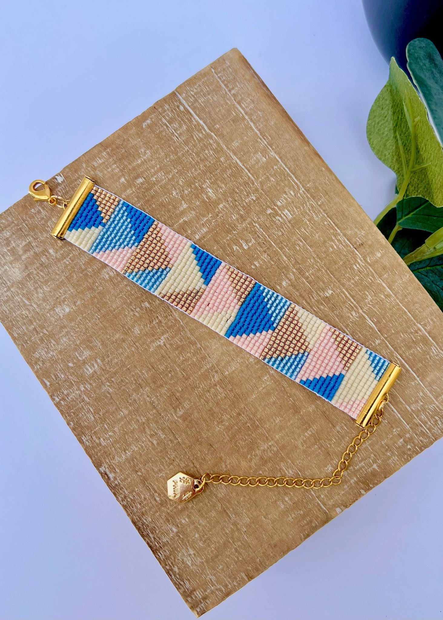 🌟 Join our exclusive bracelet weaving workshop on May 18th! 🌟